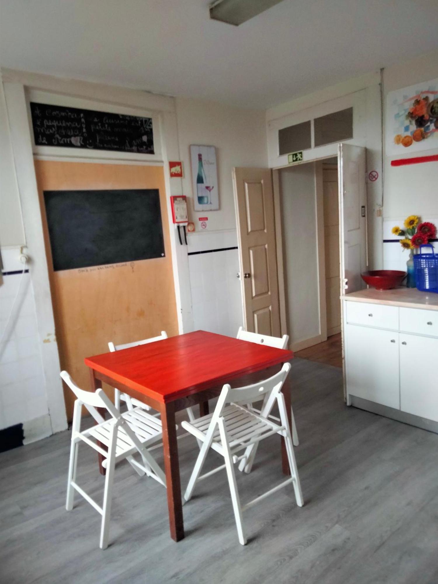 Dans L'Atelier Hostel Unidade Porta Nova Braga Ngoại thất bức ảnh