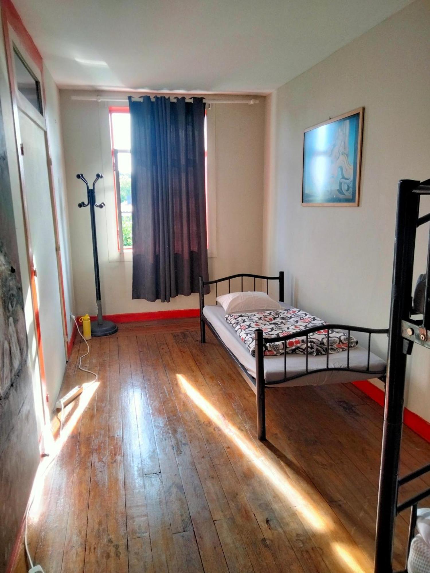 Dans L'Atelier Hostel Unidade Porta Nova Braga Ngoại thất bức ảnh